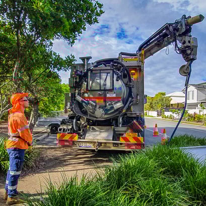 A-PMA-operator-controls-the-vacuum-truck-boom-while-cleaning-a-GPT